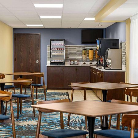 Days Inn By Wyndham Grand Island I-80 Doniphan Exterior foto
